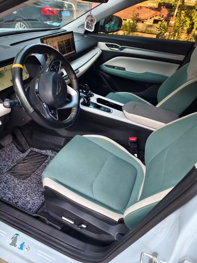 萍乡23年吉利帝豪6