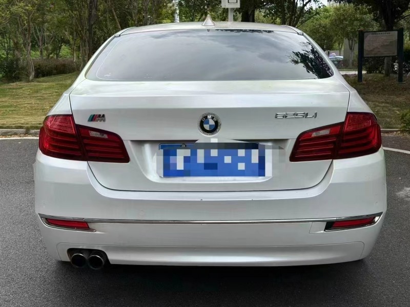 长沙15年宝马5系8