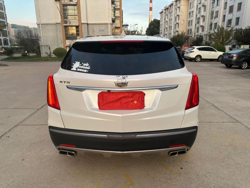 青岛16年凯迪拉克XT58