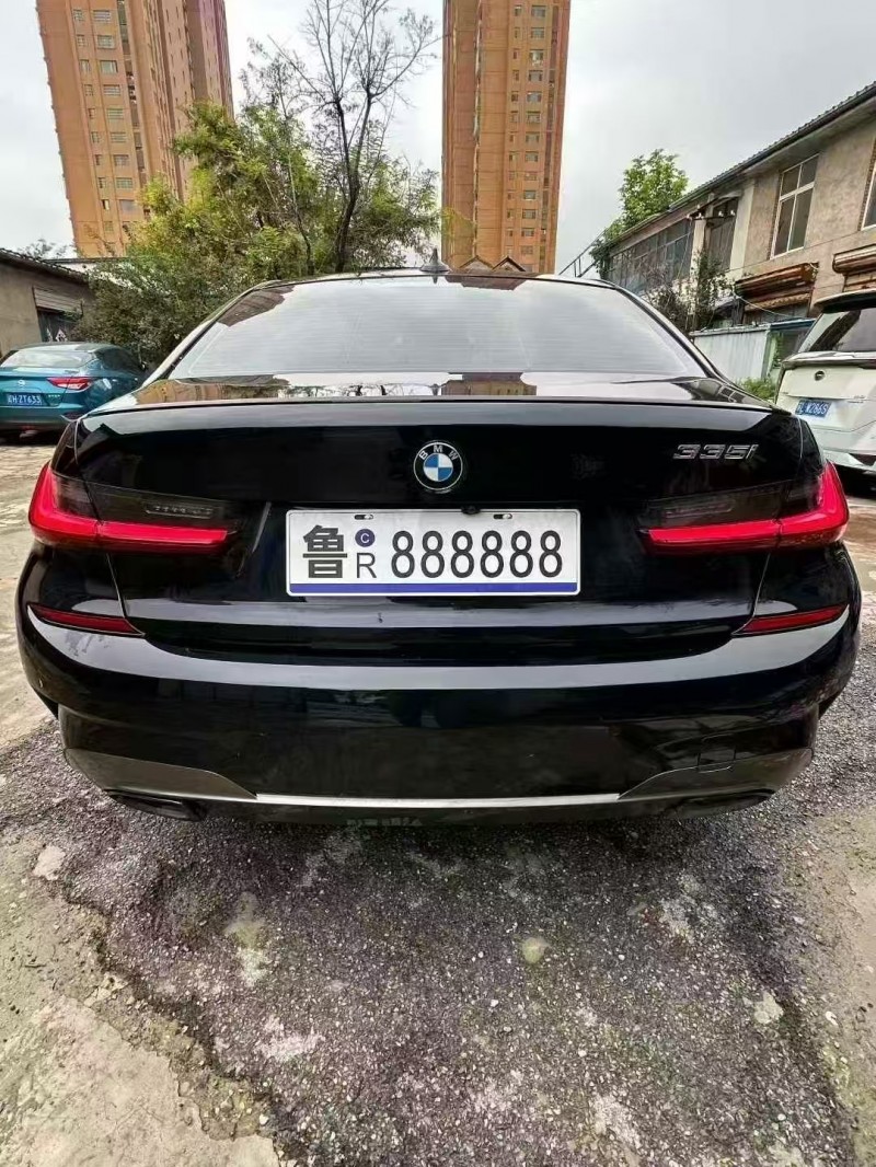 菏泽22年宝马3系7