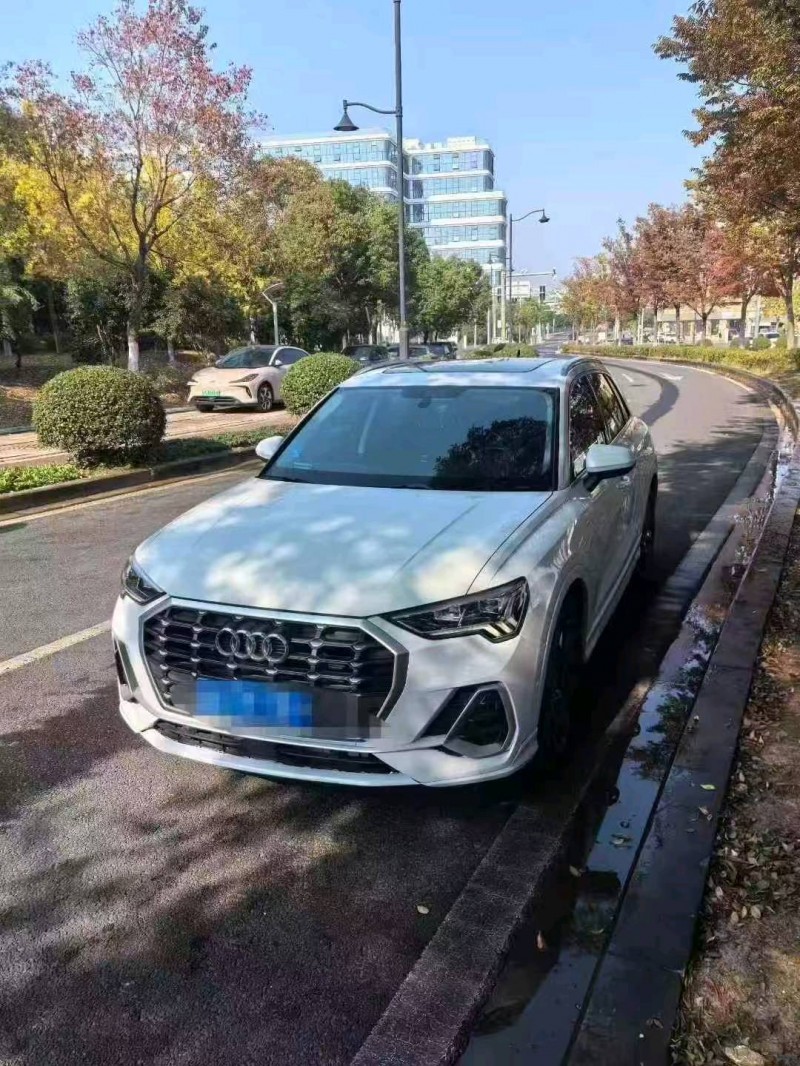 台州21年奥迪Q33