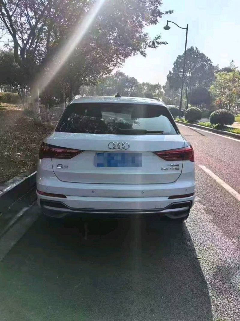 台州21年奥迪Q39