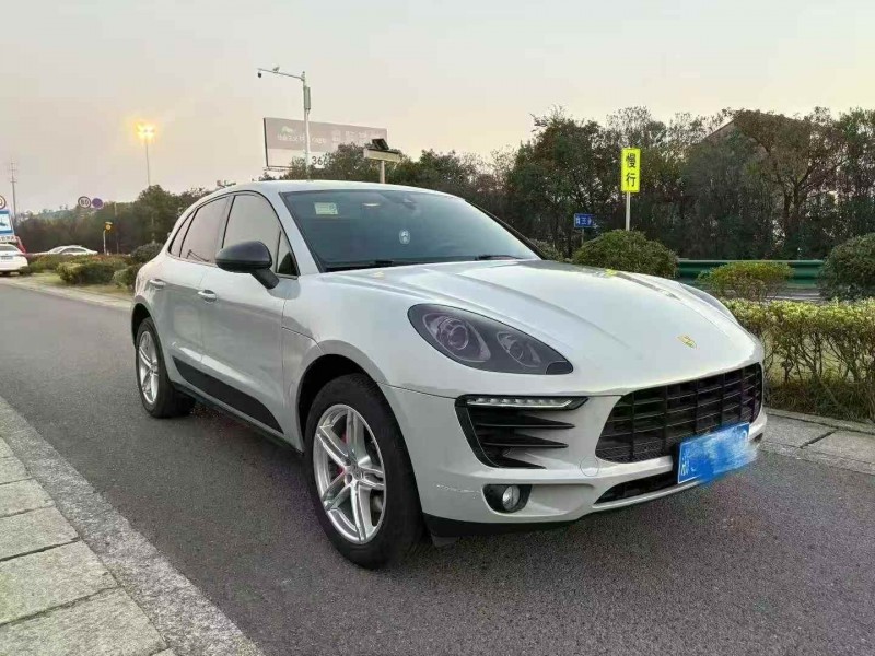 嘉兴16年保时捷Macan3