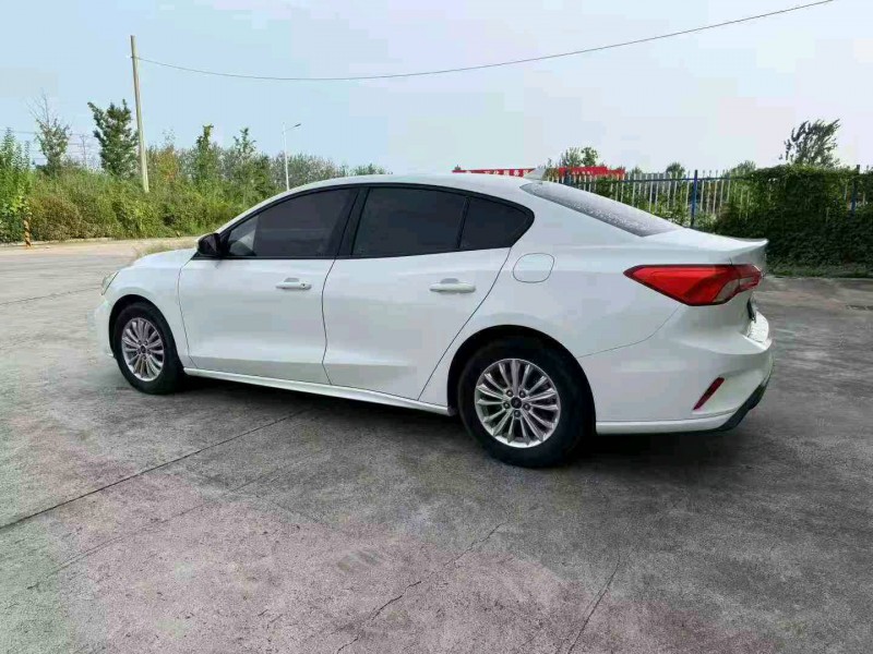 徐州20年福特福克斯8