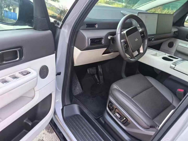 邯郸24年理想mega3