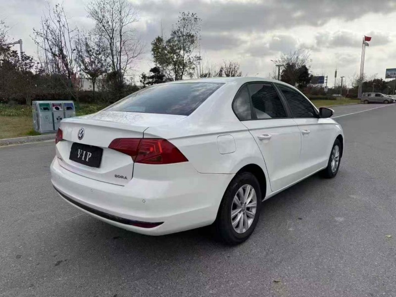 无锡17年大众宝来9