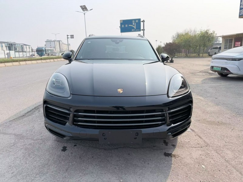 天津22年保时捷卡宴1