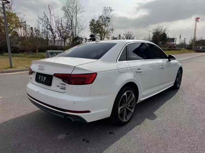 常州16年奥迪A4L8