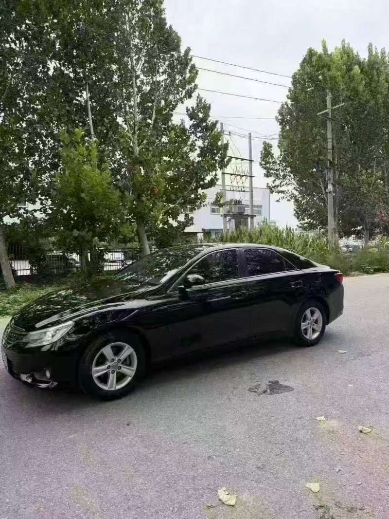 菏泽14年丰田锐志3