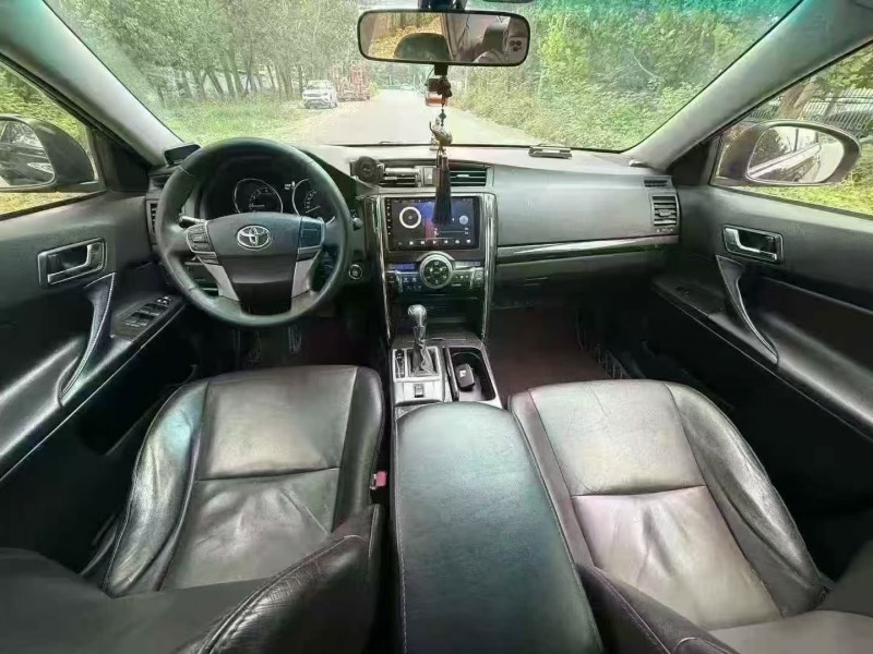 菏泽14年丰田锐志6