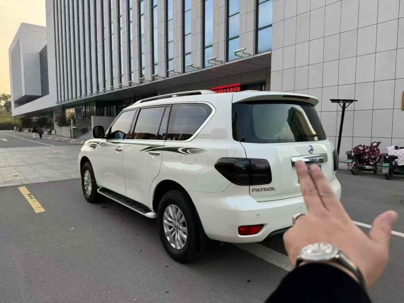 烟台17年日产途乐7