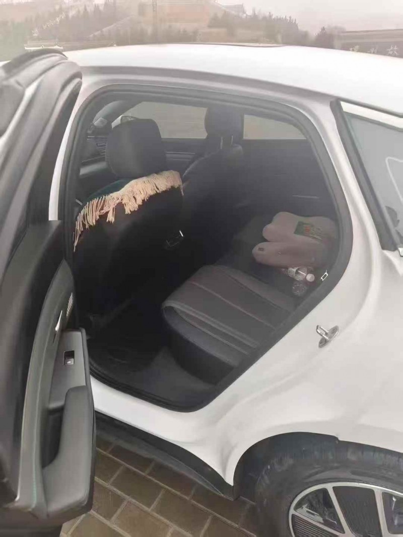 菏泽25年比亚迪秦2