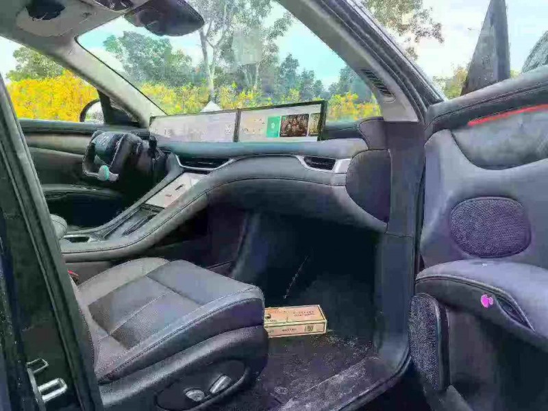 十堰24年智己LS65