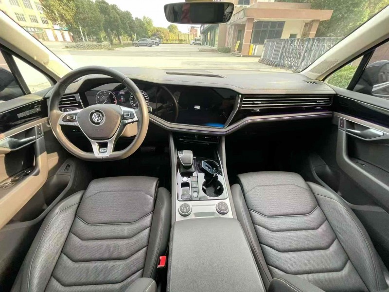 连云港20年大众途锐6