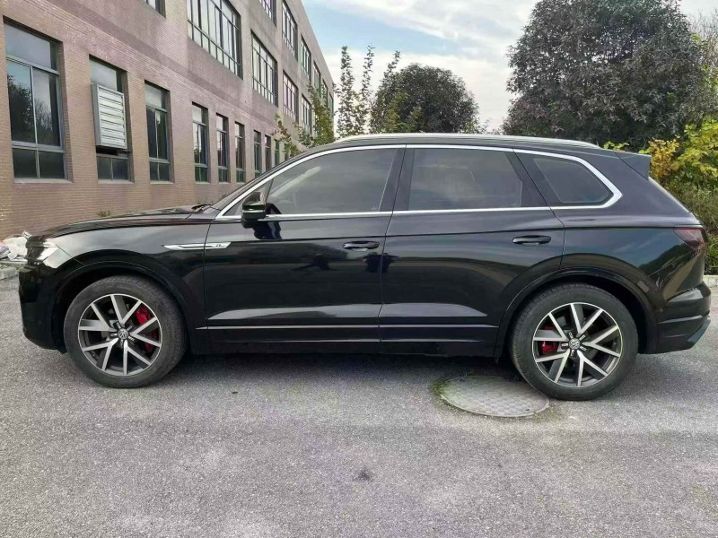 连云港20年大众途锐8