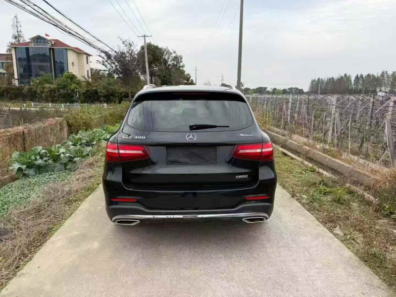 宁波17年奔驰GLC9