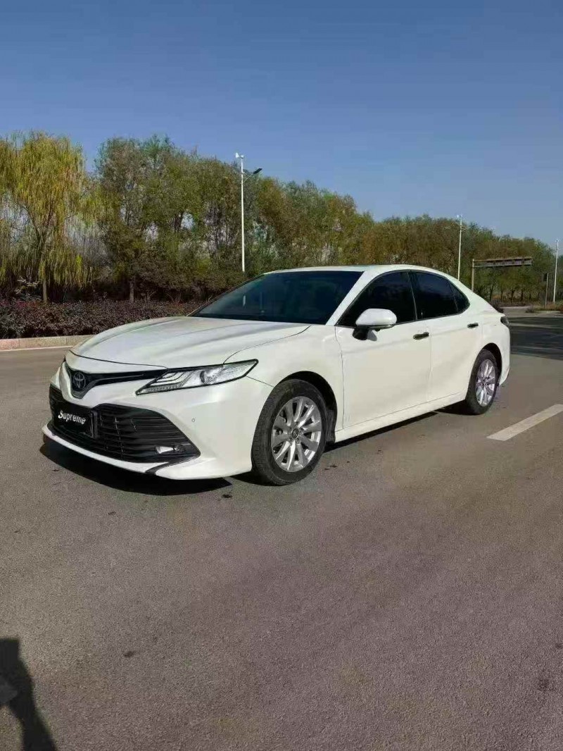 济宁20年丰田凯美瑞3