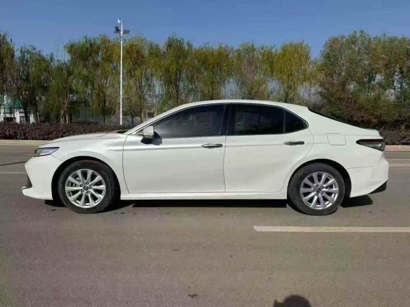 济宁20年丰田凯美瑞7