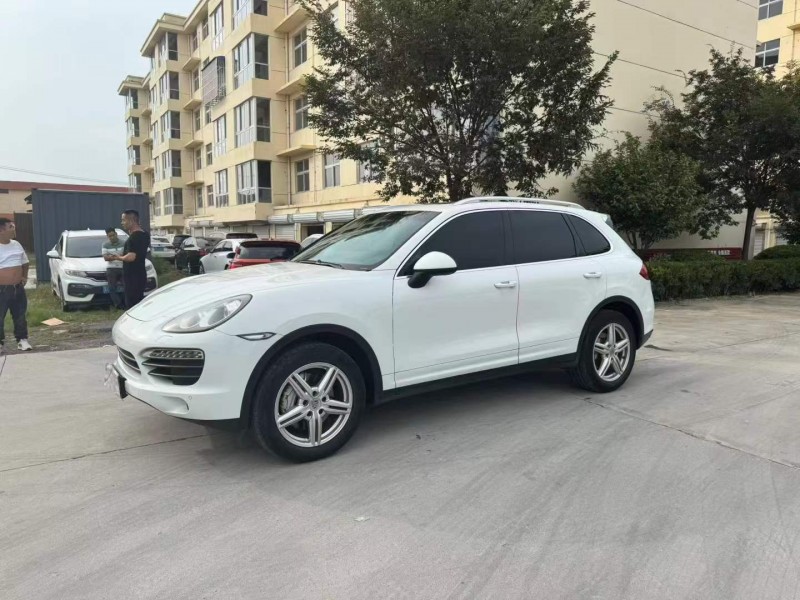 徐州14年保时捷卡宴3