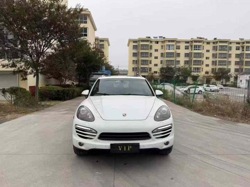 徐州13年保时捷卡宴1