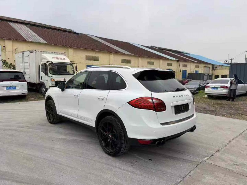 徐州13年保时捷卡宴3