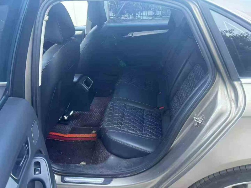 保山11年奥迪A4L5