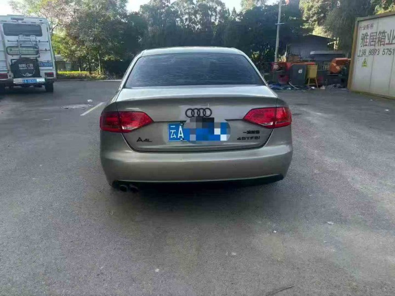 保山11年奥迪A4L8