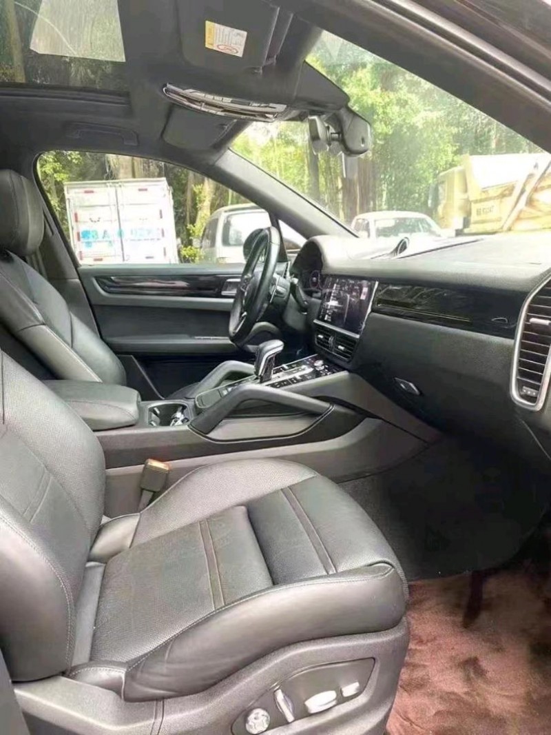 深圳22年保时捷卡宴6