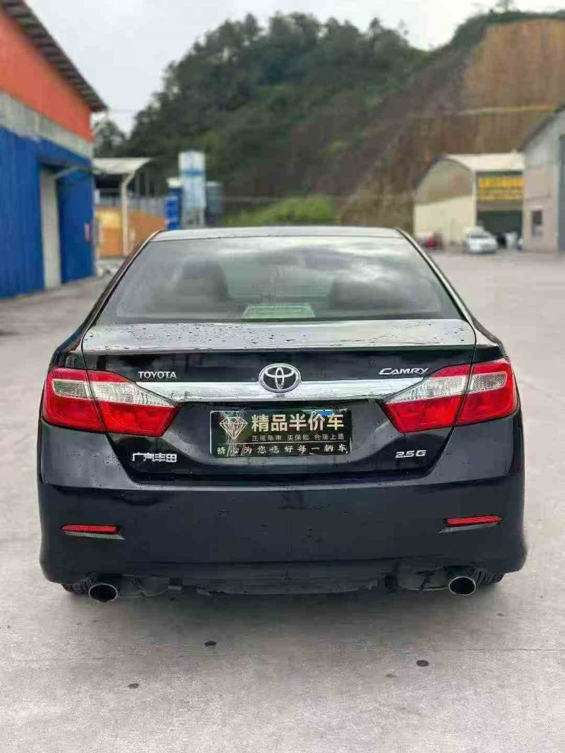 梧州13年丰田凯美瑞9