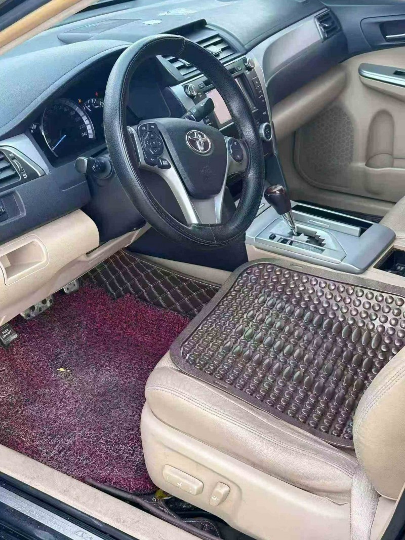 梧州18年丰田凯美瑞4