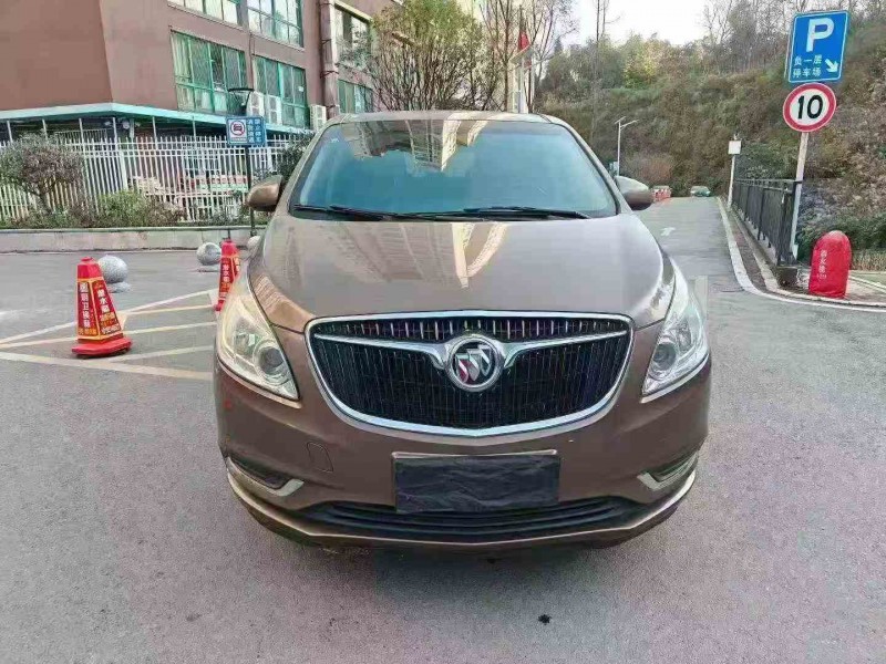 临沧19年别克GL81