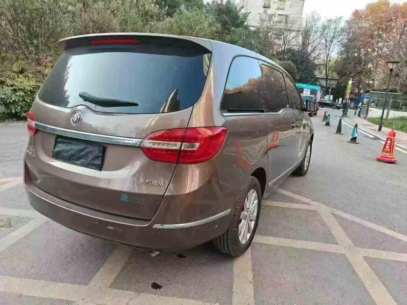 临沧19年别克GL88