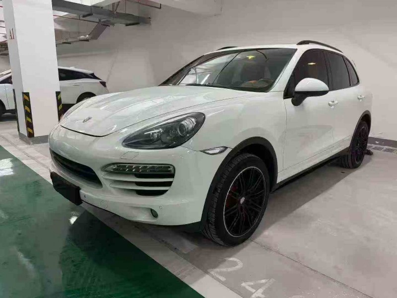 重庆13年保时捷卡宴2