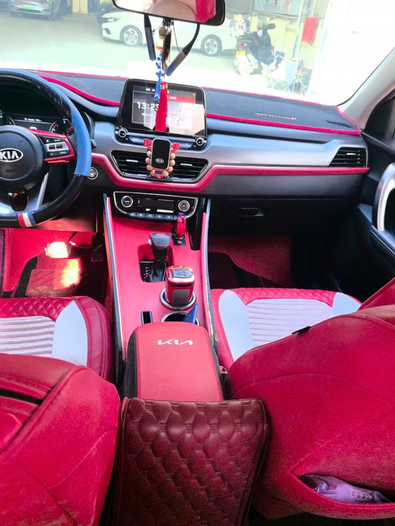 西安18年起亚智跑6