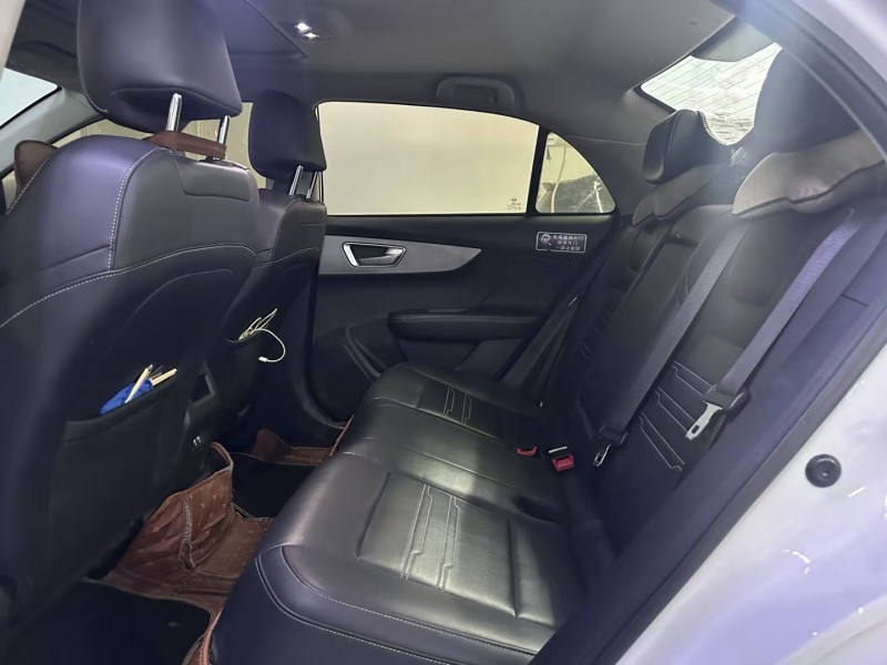 深圳23年比亚迪秦3