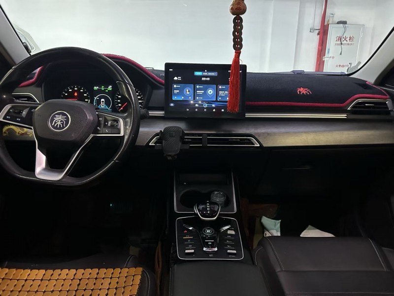 深圳23年比亚迪秦4