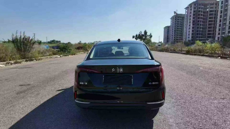 桂林25年红旗E-QM55