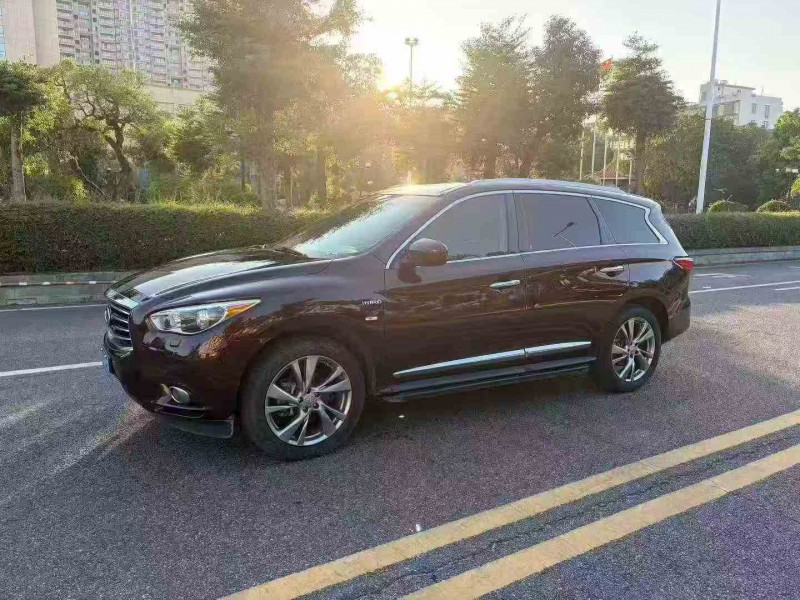 北海16年英菲尼迪QX602
