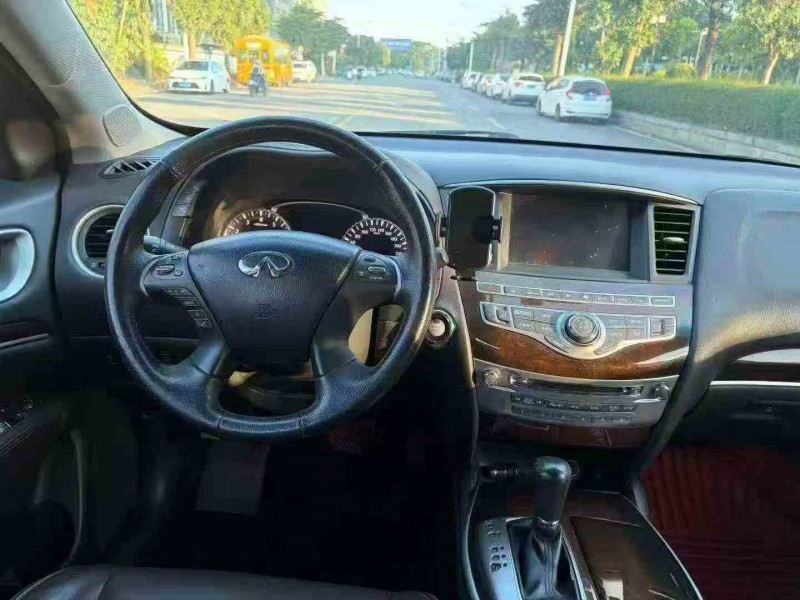 北海16年英菲尼迪QX606