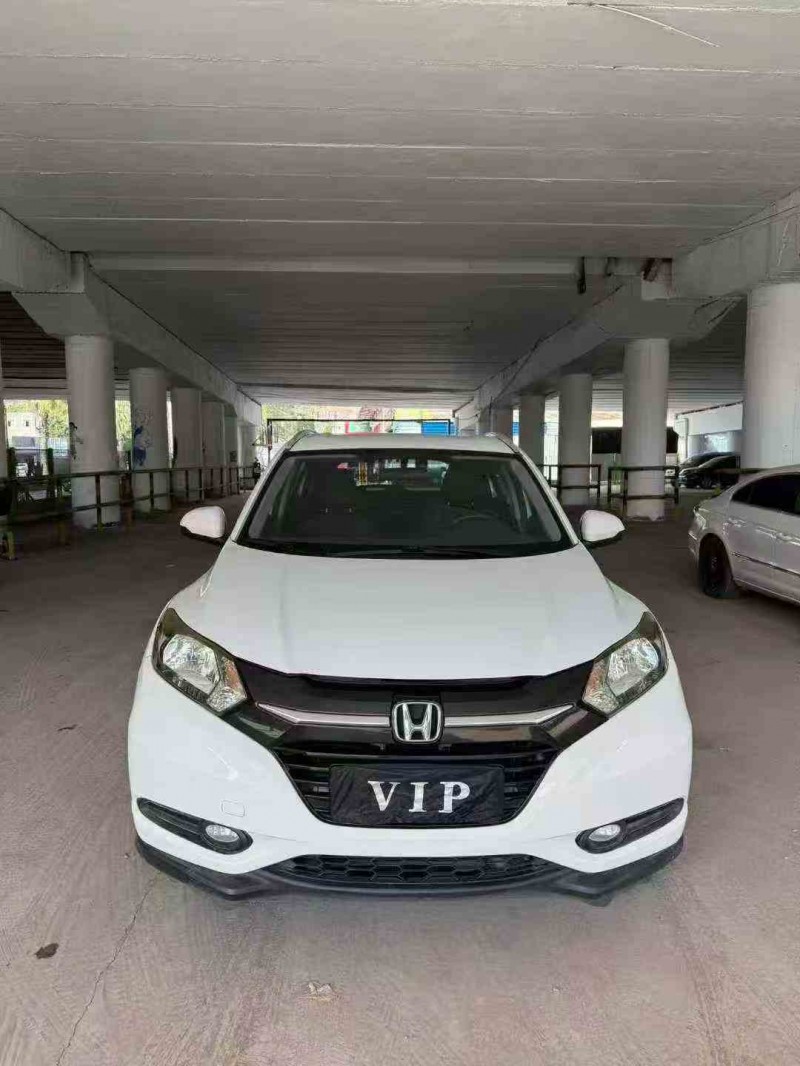 江门17年本田缤智1