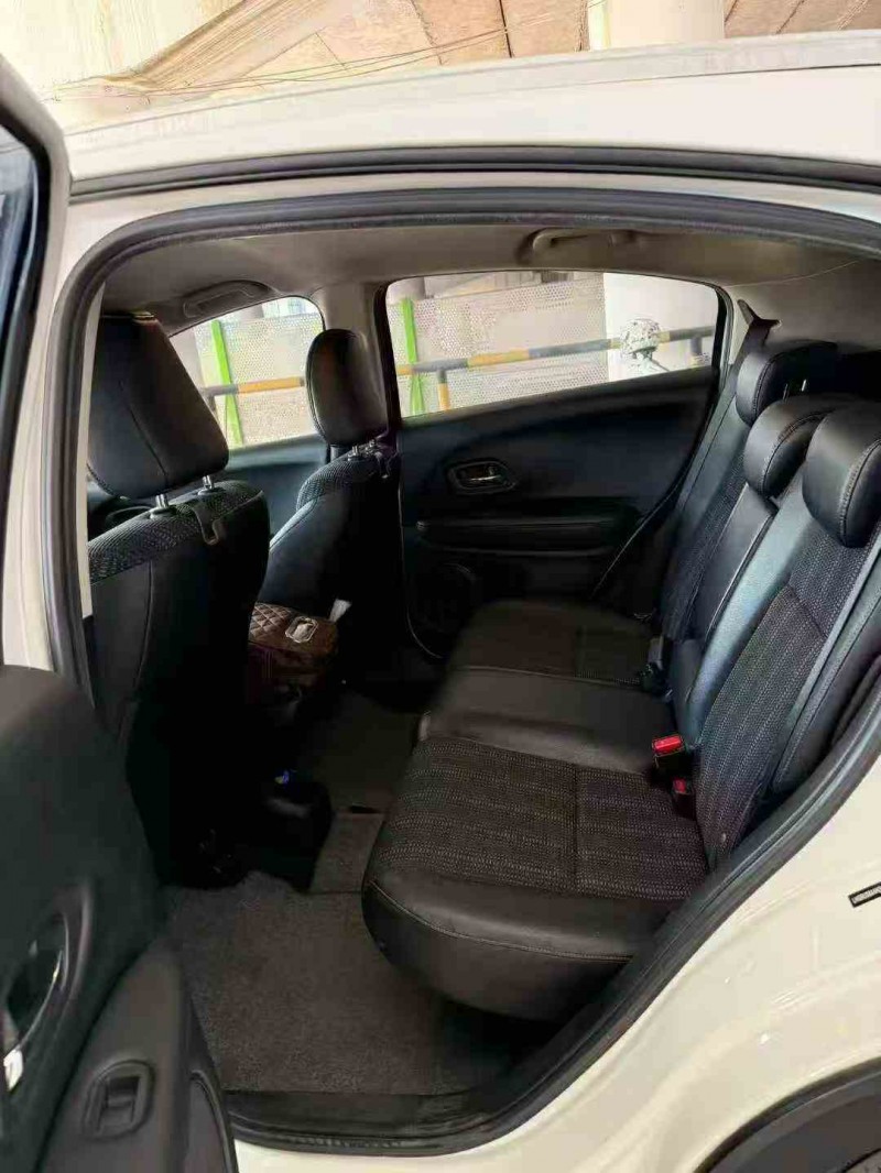 江门17年本田缤智4