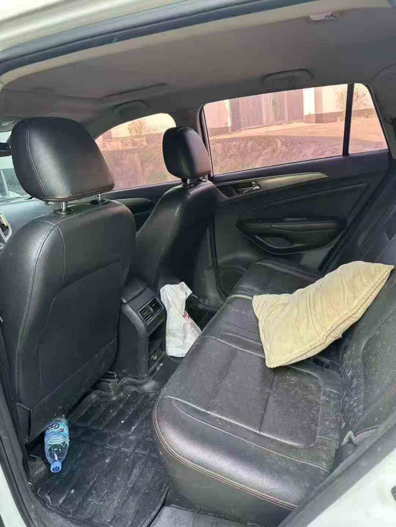 攀枝花16年长安汽车CS757