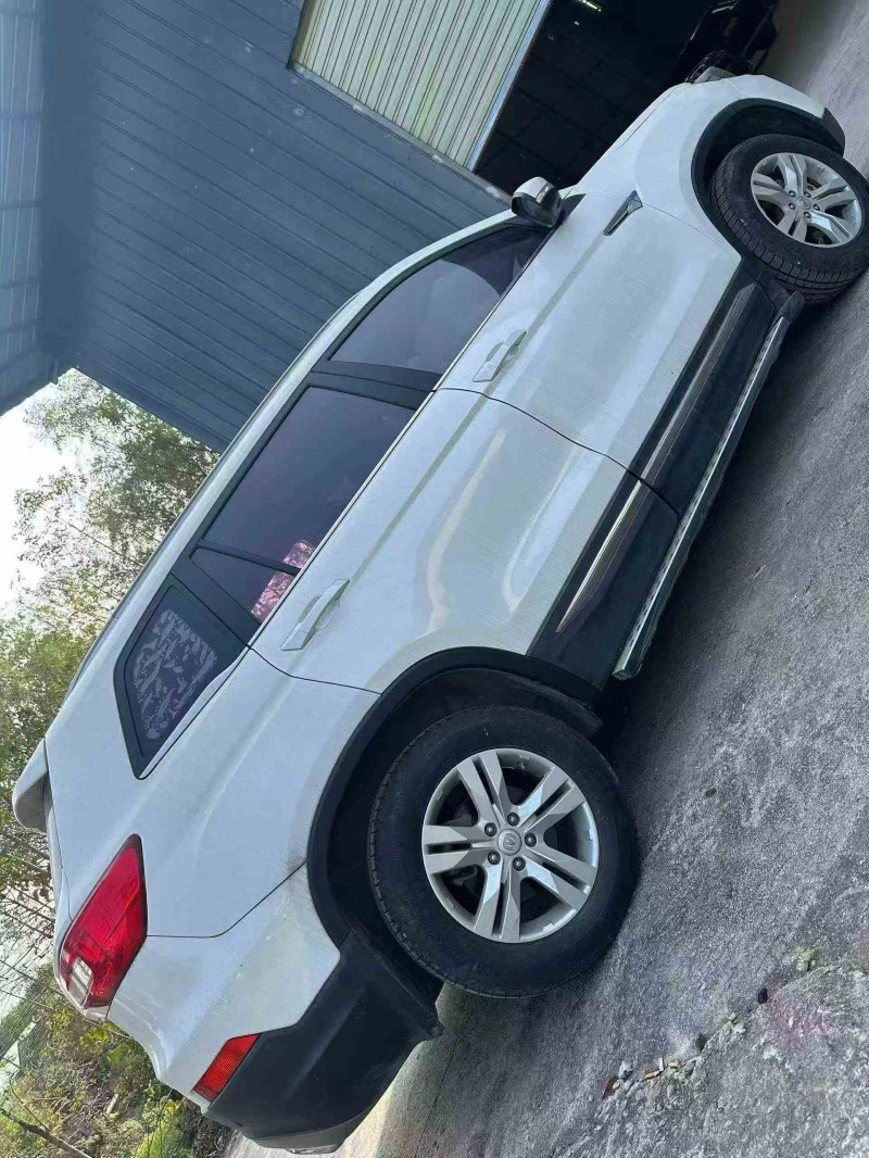 攀枝花16年长安汽车CS758