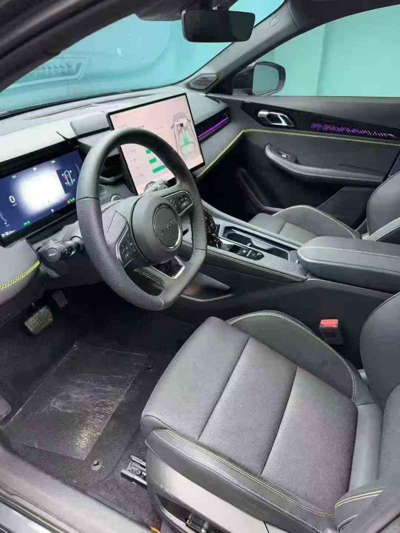 泸州25年领克036