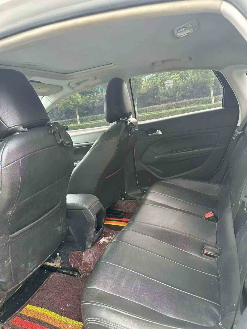 成都18年东风标致4