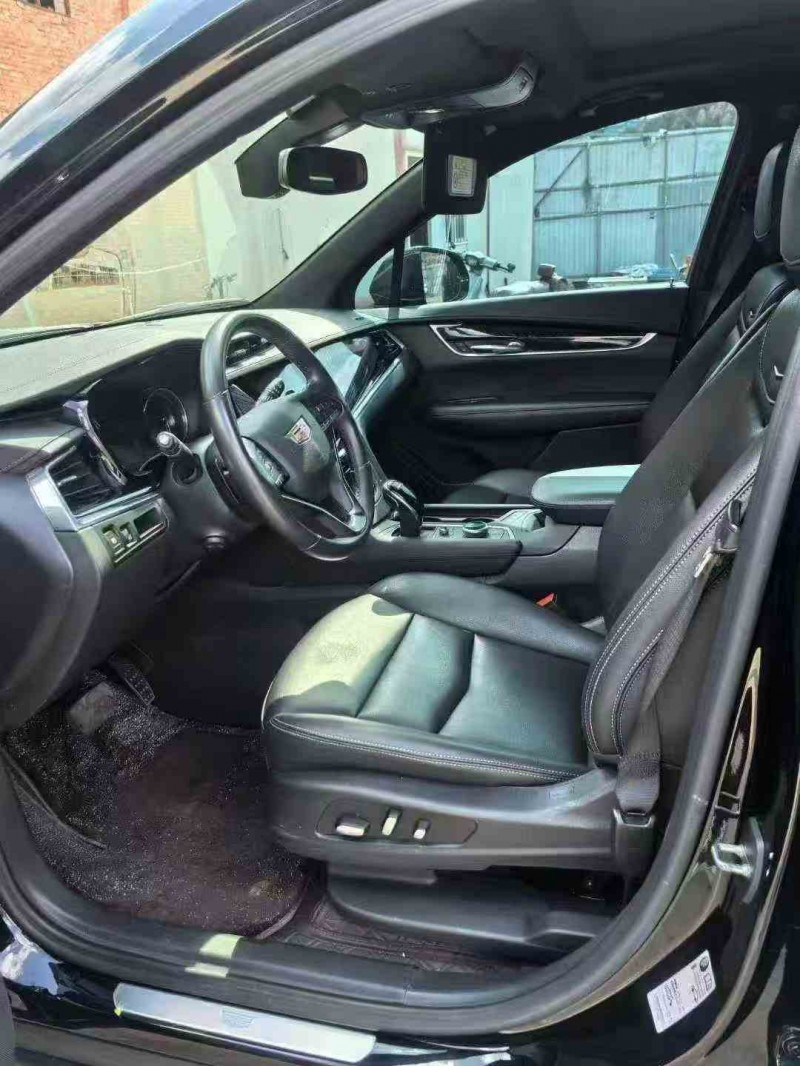 楚雄23年凯迪拉克XT64