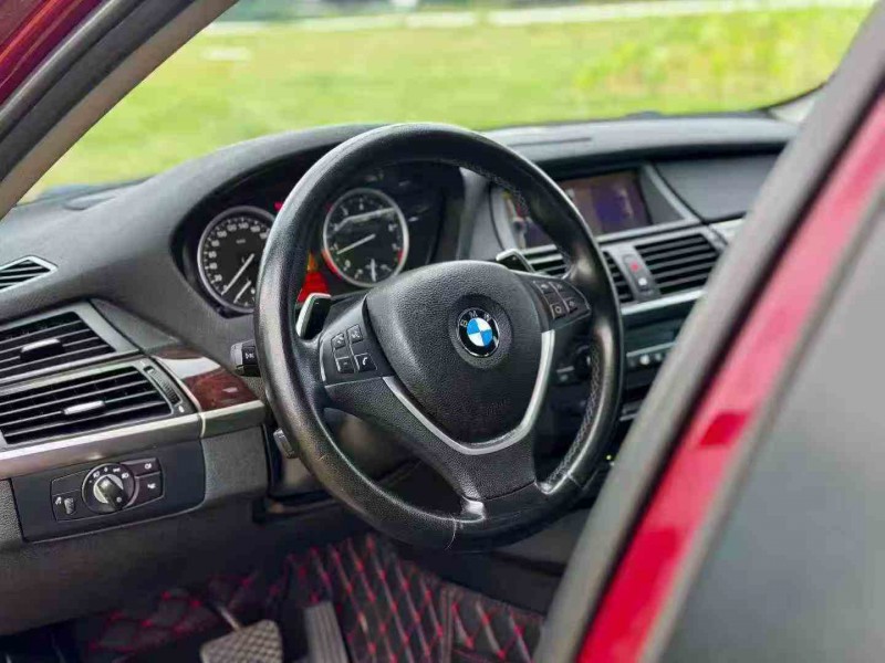 汕头12年宝马X67