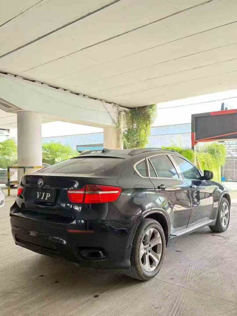 珠海09年宝马X68