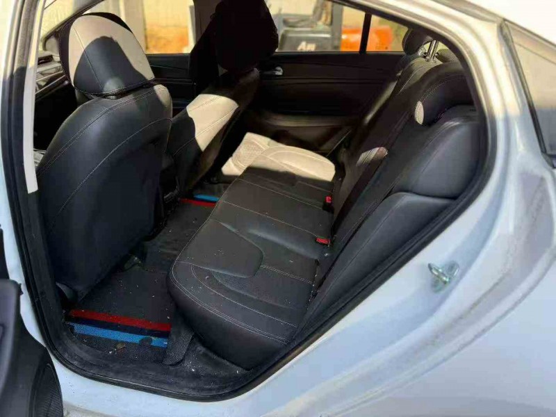 嘉兴23年奇瑞艾瑞泽5