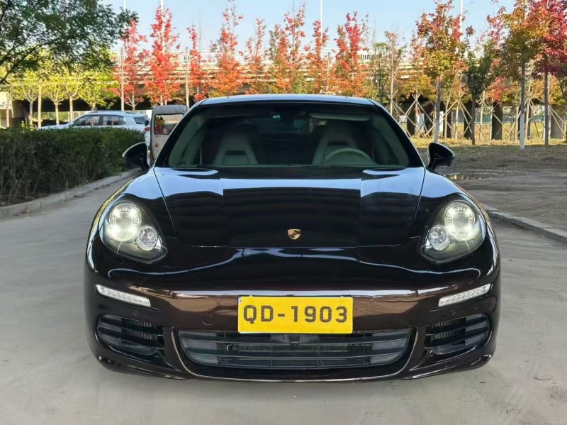 青岛15年保时捷帕拉梅拉1